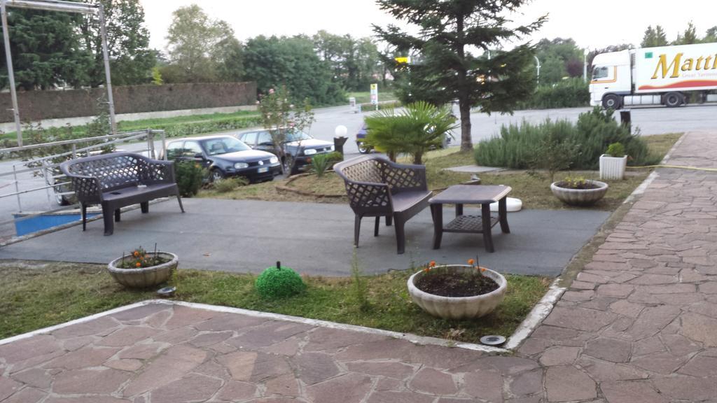 Hotel Cascata Pozzolo Formigaro Εξωτερικό φωτογραφία